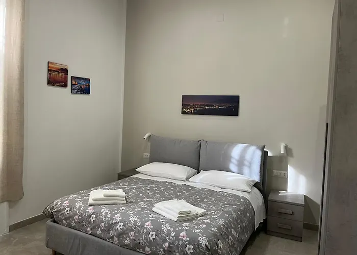 Neapolis Francy Marechiaro נאפולי