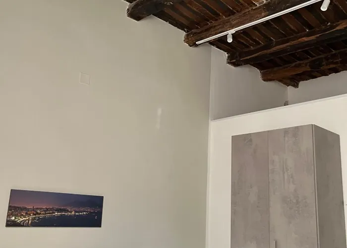 Neapolis Francy Marechiaro *